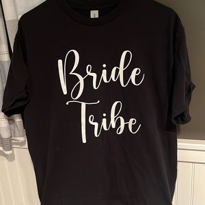 Gildan- Heavy cotton, black and white Bride Tribe short sleeved T-Shirt, Size L